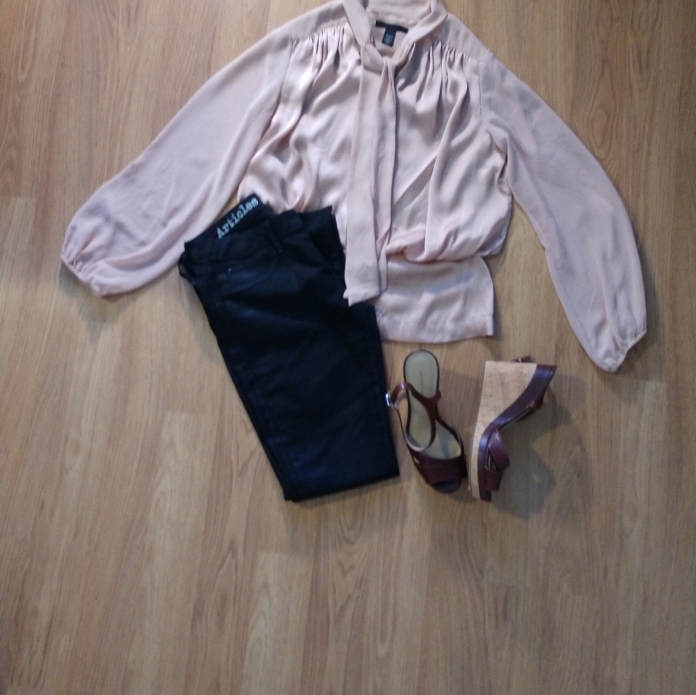 Kenneth Cole Blouse - Picture 2 of 8
